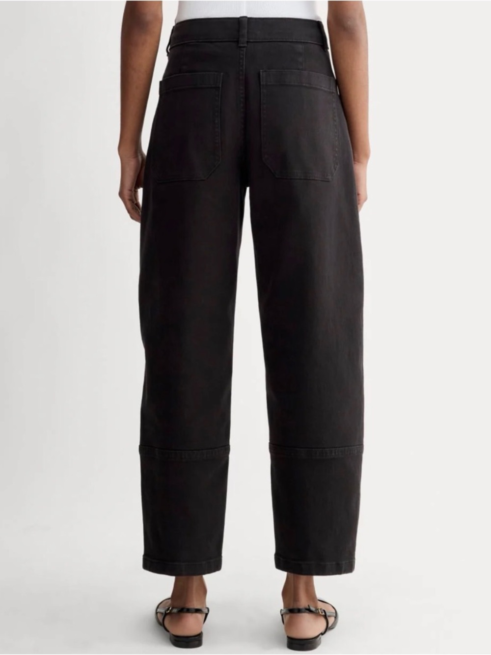 Everlane Black Barrel Leg Jeans. Utility
Pants. Size 4